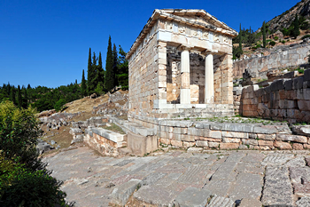 Delphi Two Day Tour